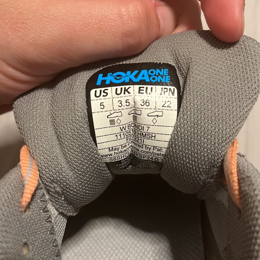 Hoka One One Bondi 7 Gray and Coral Women's Running Shoes - Picture 4 of 4